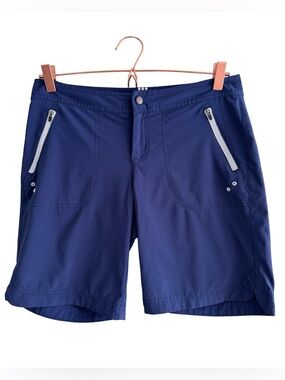 Title Nine Rogue Stretch Nimblene Mid Rise 9” Length Shorts Navy Blue Size 2